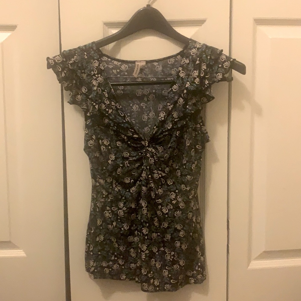 Susan Law Rence ruffled tank.